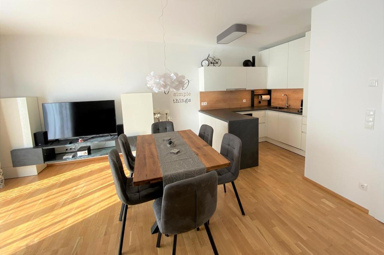 Wein Kultur Apartment Flavia Solva Wagna エクステリア 写真