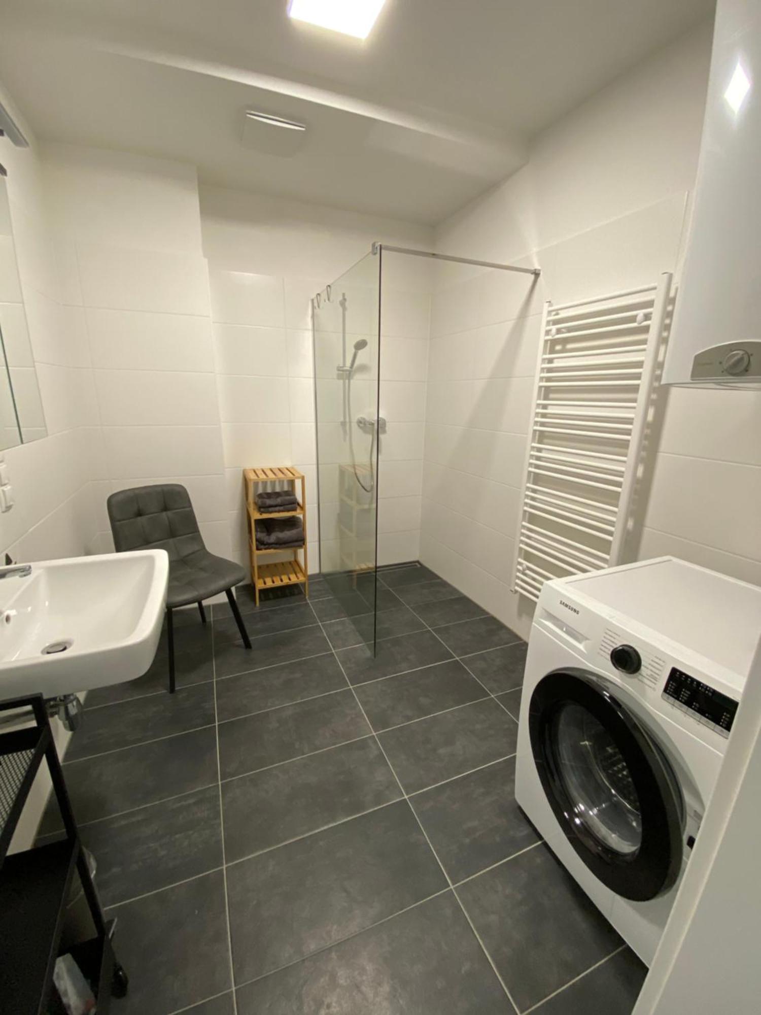 Wein Kultur Apartment Flavia Solva Wagna エクステリア 写真
